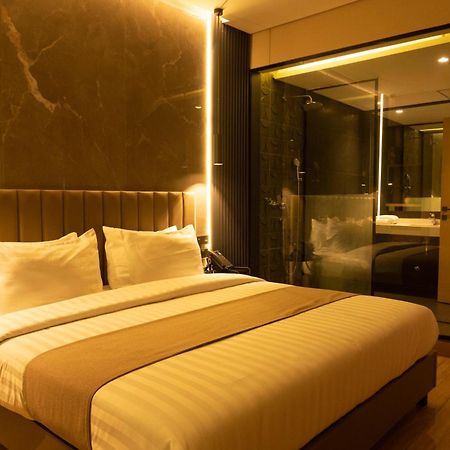 The Blowfish Hotel Lagos Bagian luar foto
