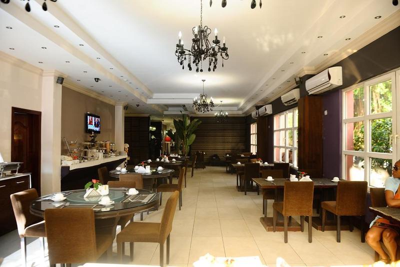 The Blowfish Hotel Lagos Bagian luar foto