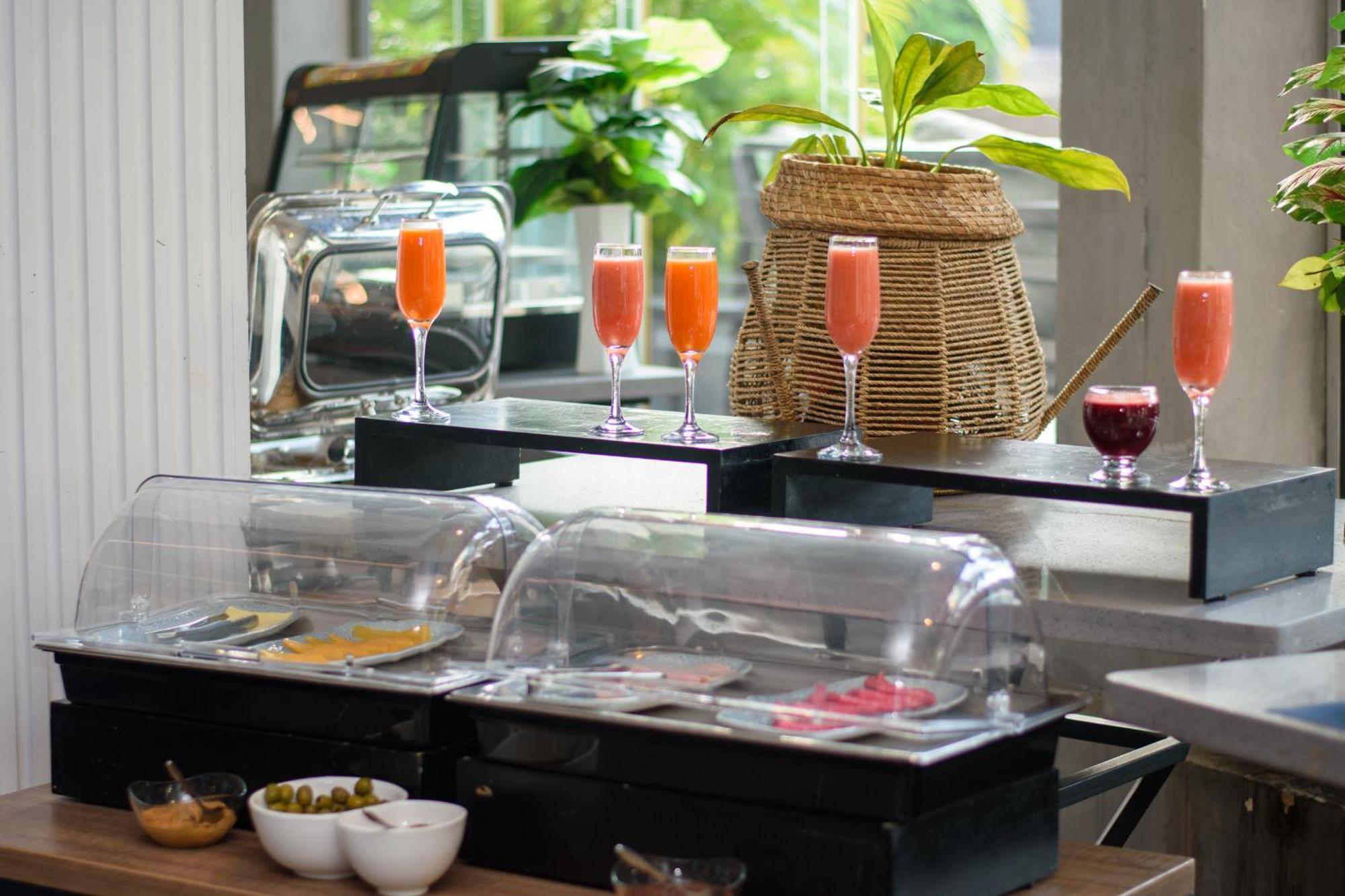 The Blowfish Hotel Lagos Bagian luar foto
